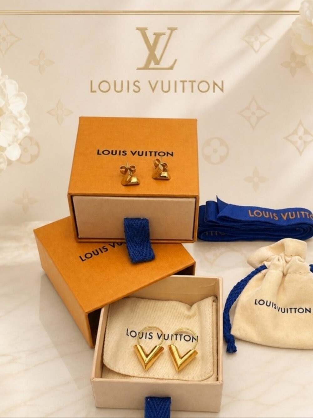 Authentic Louis Vuitton 2 PAIRS Essential V Gold Tone Hoop Earrings LV Logo